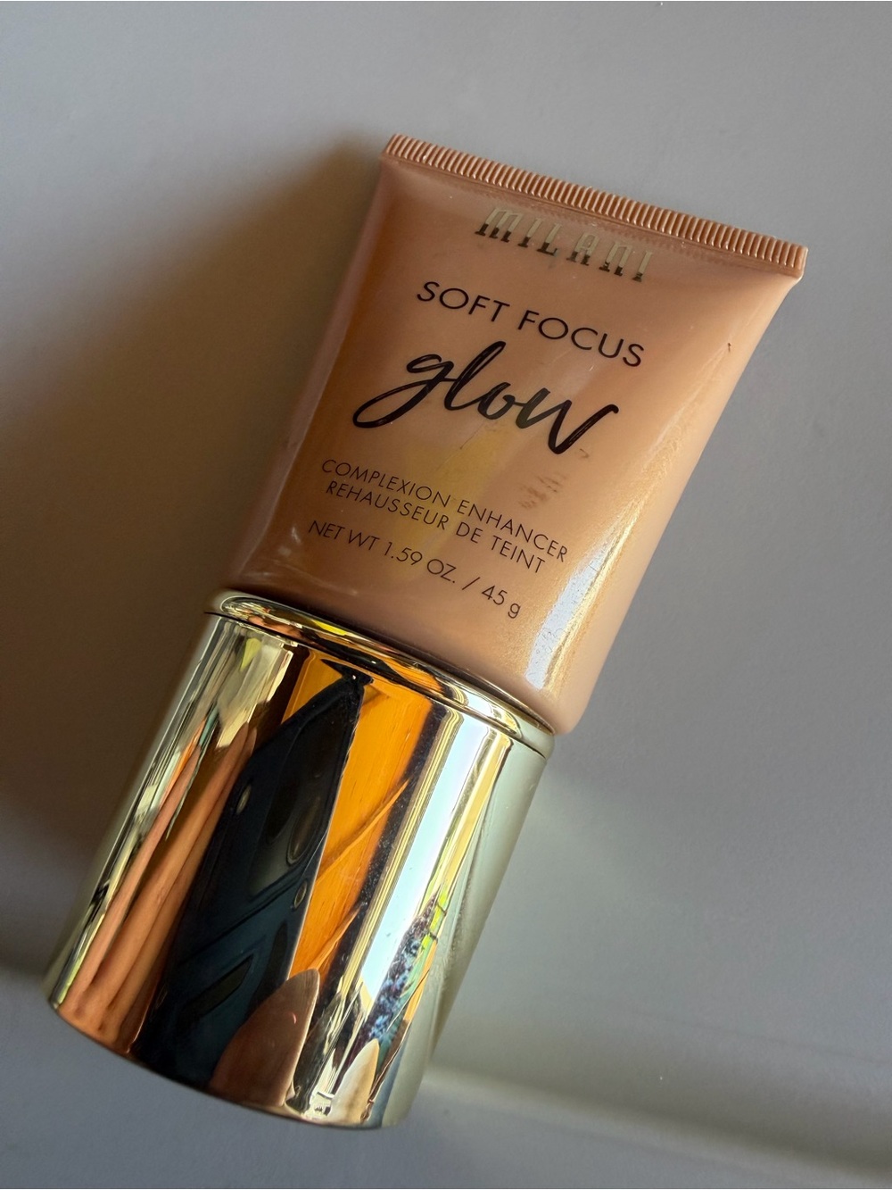 Milani Soft Focus Glow Complexion Enhancer - Beige with Gold Cap